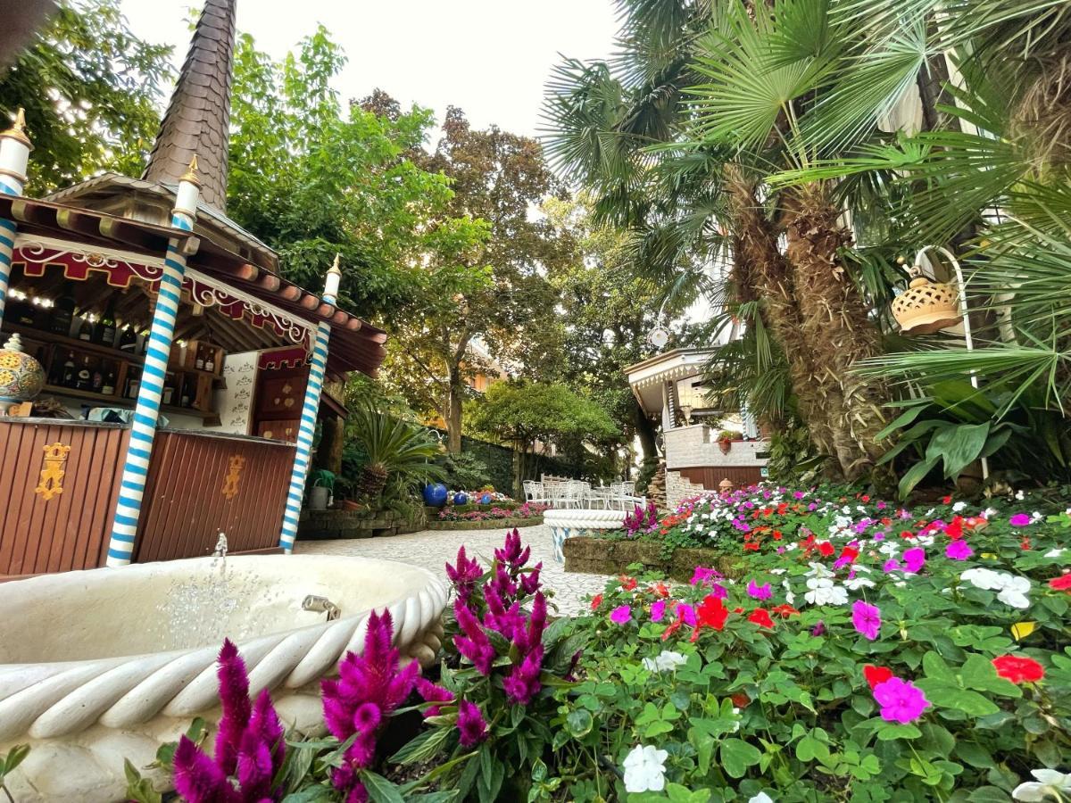 Milton Boutique Hotel - Adults Only Lido di Jesolo Exterior foto